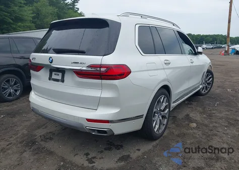 2020 BMW X7 xDrive40I z USA, uszkodzony, nr VIN 5UXCW2C0XL9B44238